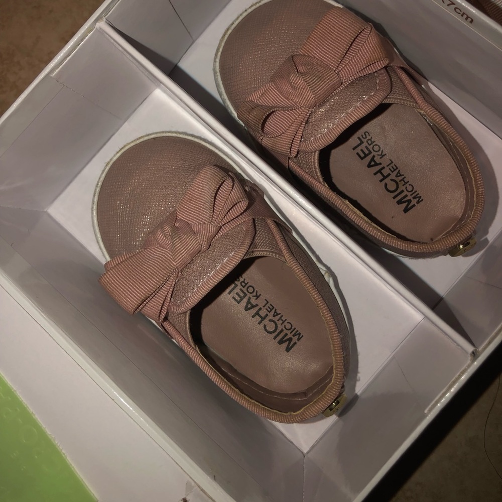 Baby girl Michael kors
